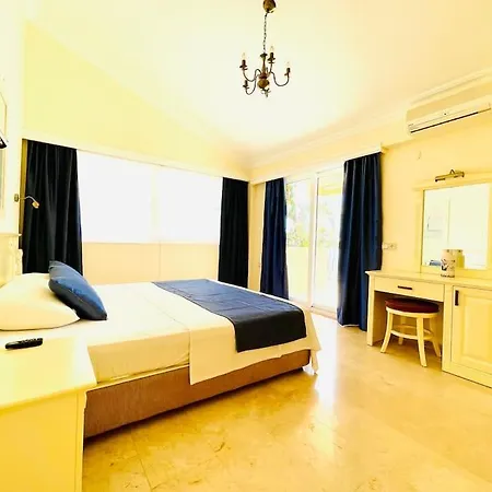 Апартаменти Goldcity Sm Penthouse Аланія